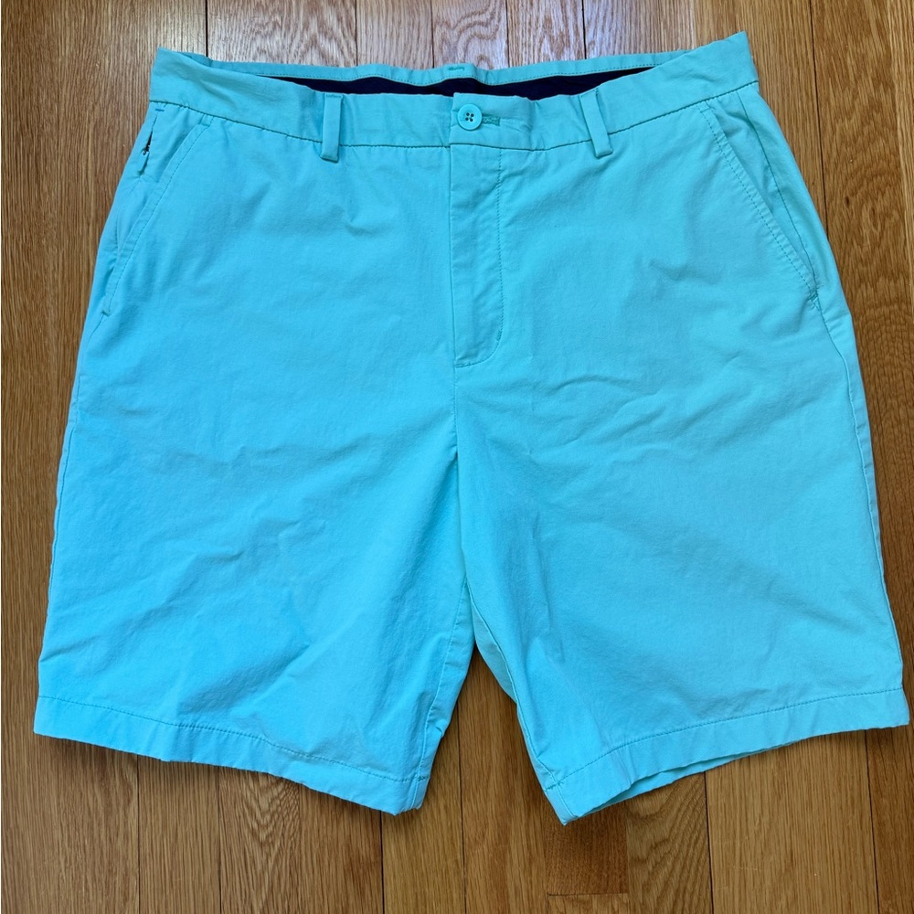 Men’s Vineyard Vines Performance Breaker Shorts - Size 35